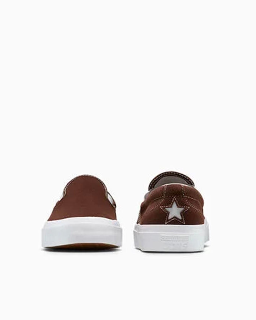 A12916C: One Star Converse Cons Slip Brown